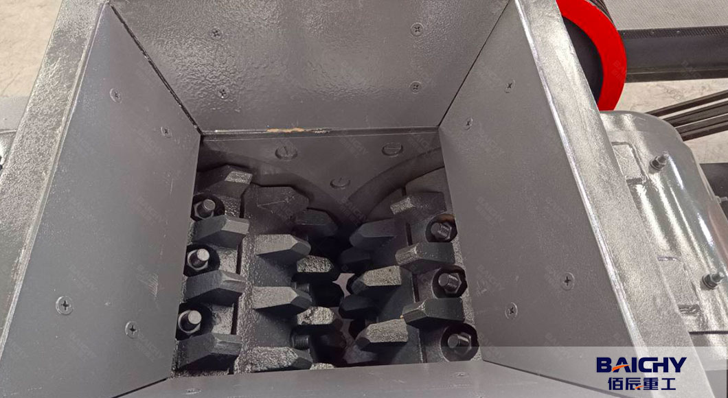 Teeth-Roller-Crusher-For-Coal-Gangue-Crushing-02.jpg