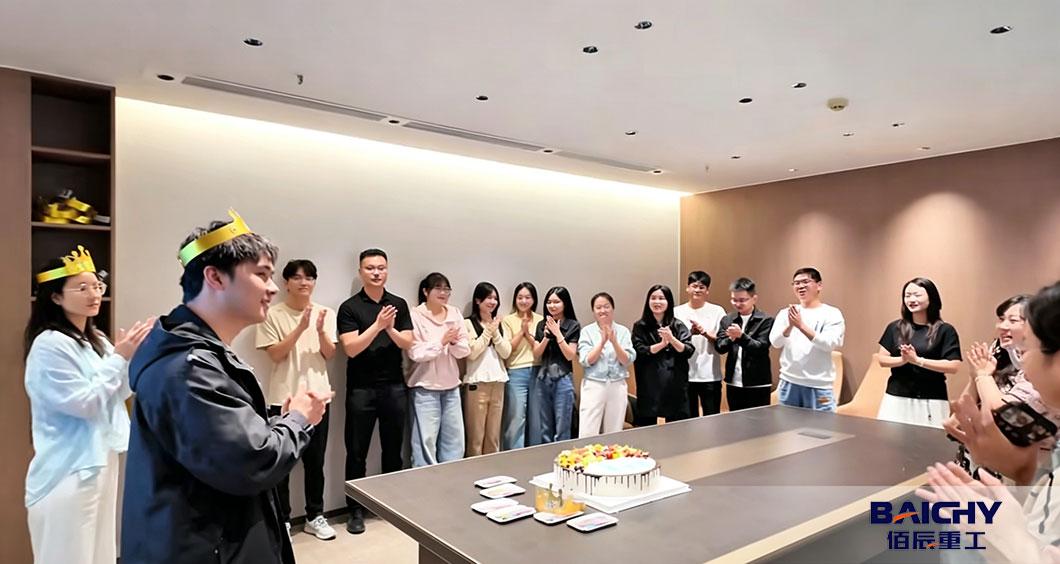 Baichy-Machinery-Monthly-Birthday-Celebrations-03.jpg