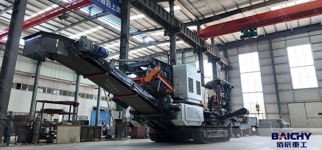 Superior-Performance-YMC96-Crawler-Mobile-Stone-Crusher-01.j