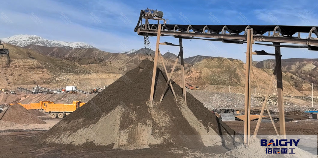 Typical-Configuration-Of-A-300-Tph-Sand-Making-Plant-02.jpg