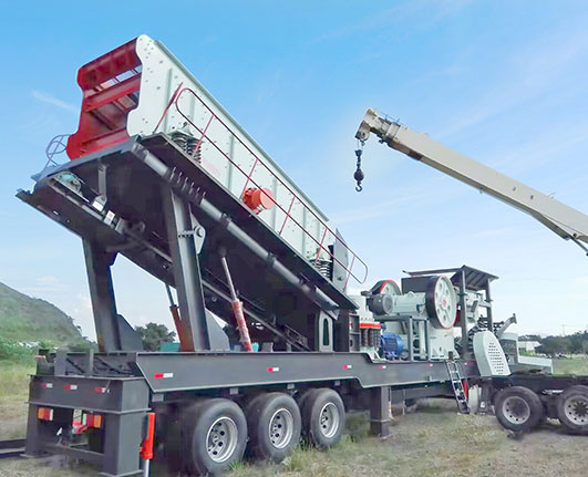 mobile crushing and screening plant
