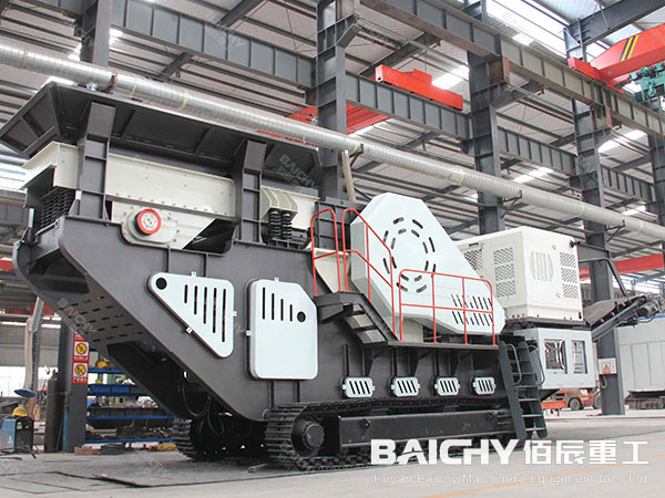 Crawler mobile jaw crusher plant